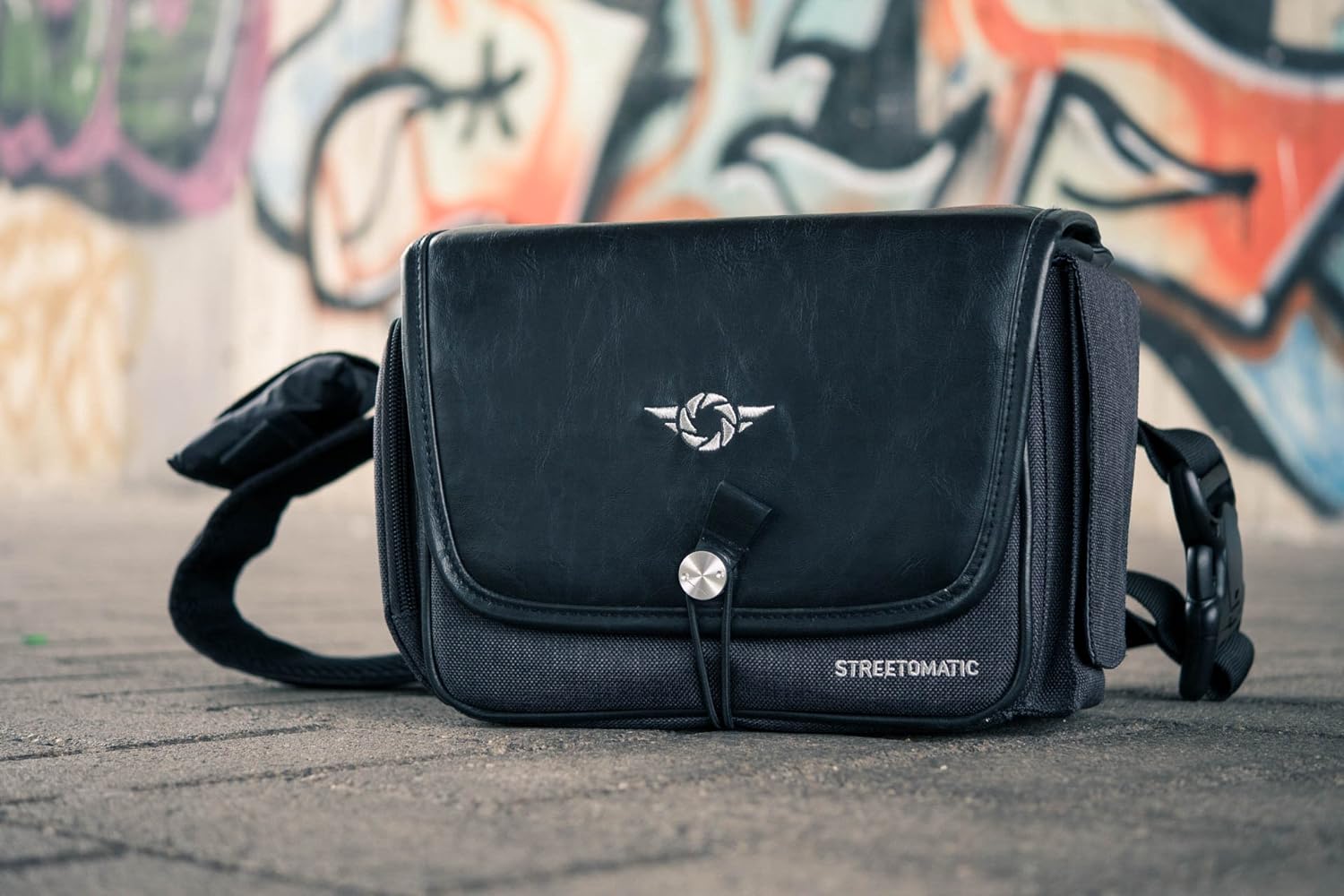 Cosyspeed CAMSLINGER Streetomatic+ camera bag for mirrorless cameras, DSLRs and Superzooms (two colours)