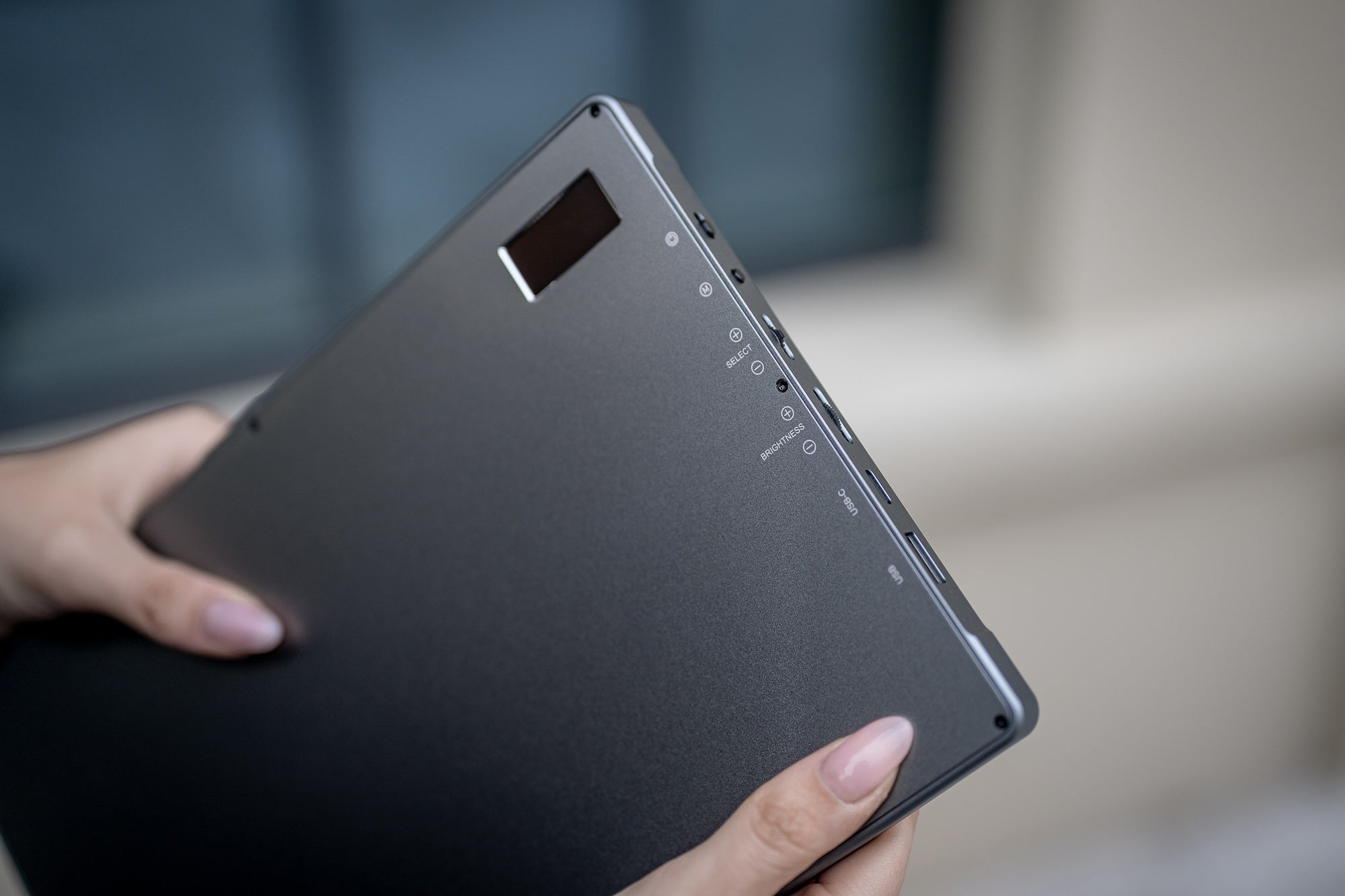 Newell RGB-W Rangha Max XL LED Light