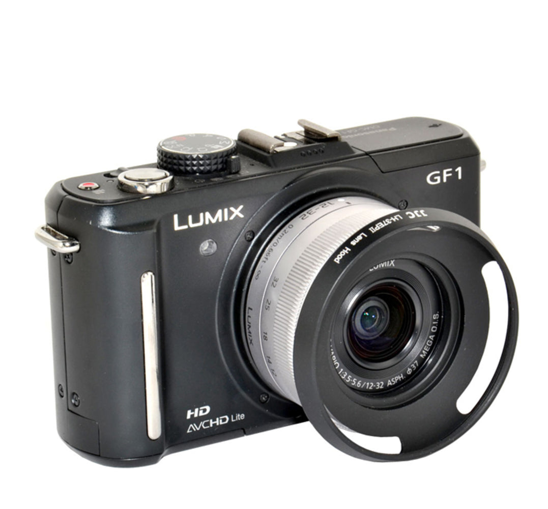 Lens Hood for a Panasonic Lumix G/Olympus M (black)